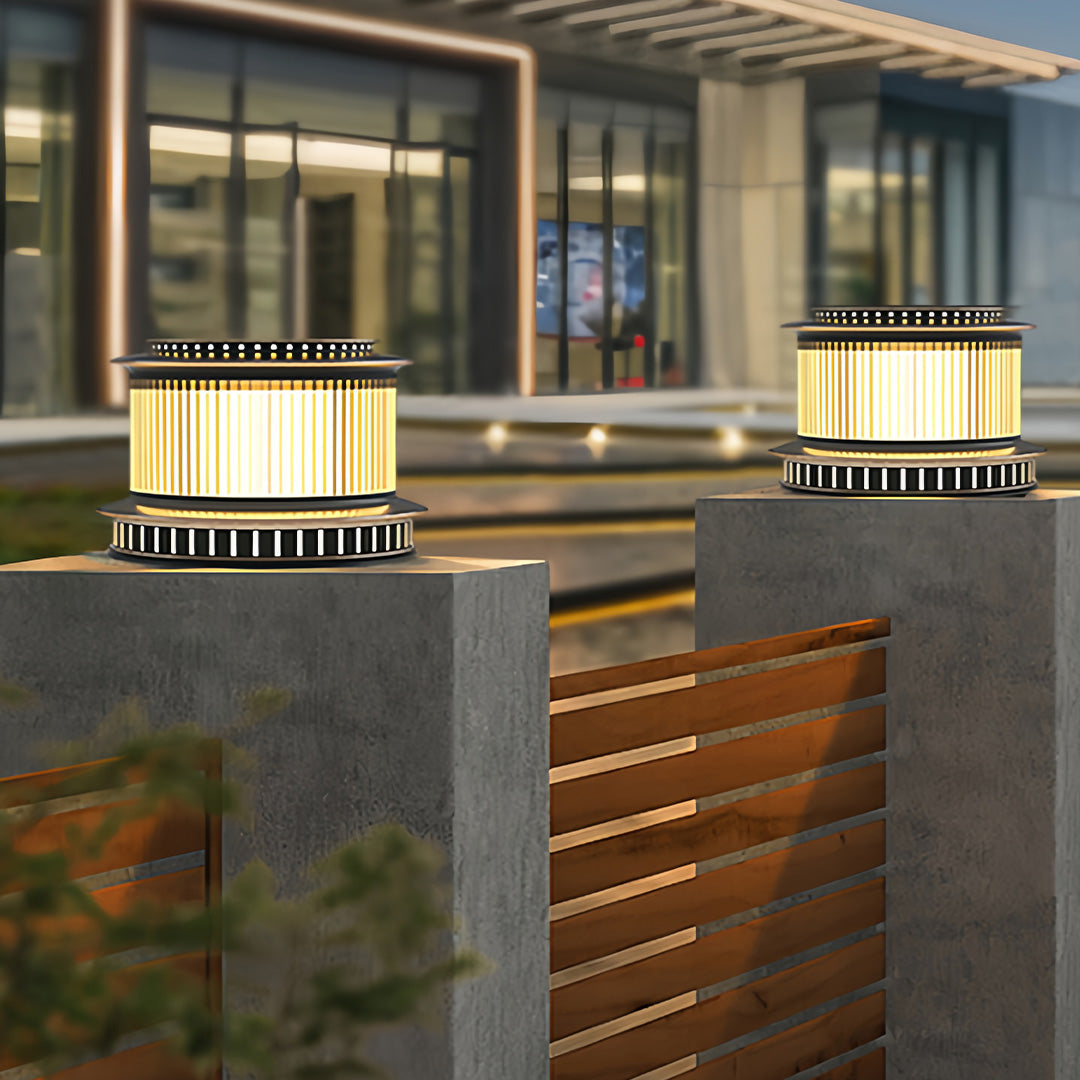 Modern Minimalist Stainless Steel LED Pillar Light for Outdoor Columns