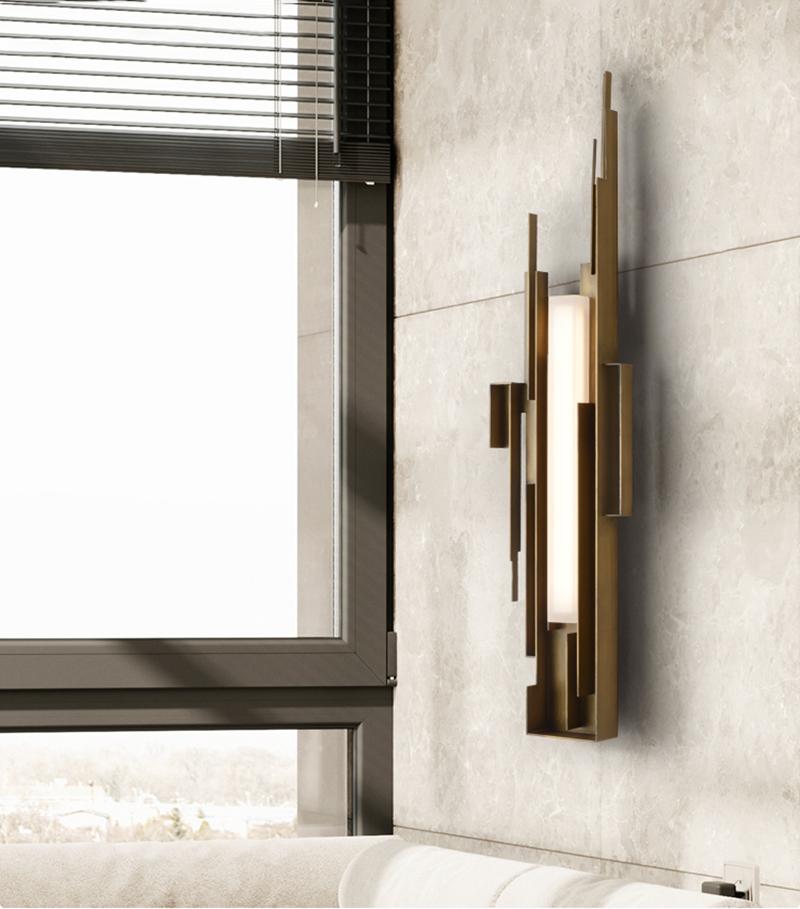 Metal Sculpted Sconce