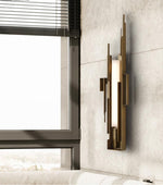 Metal Sculpted Sconce