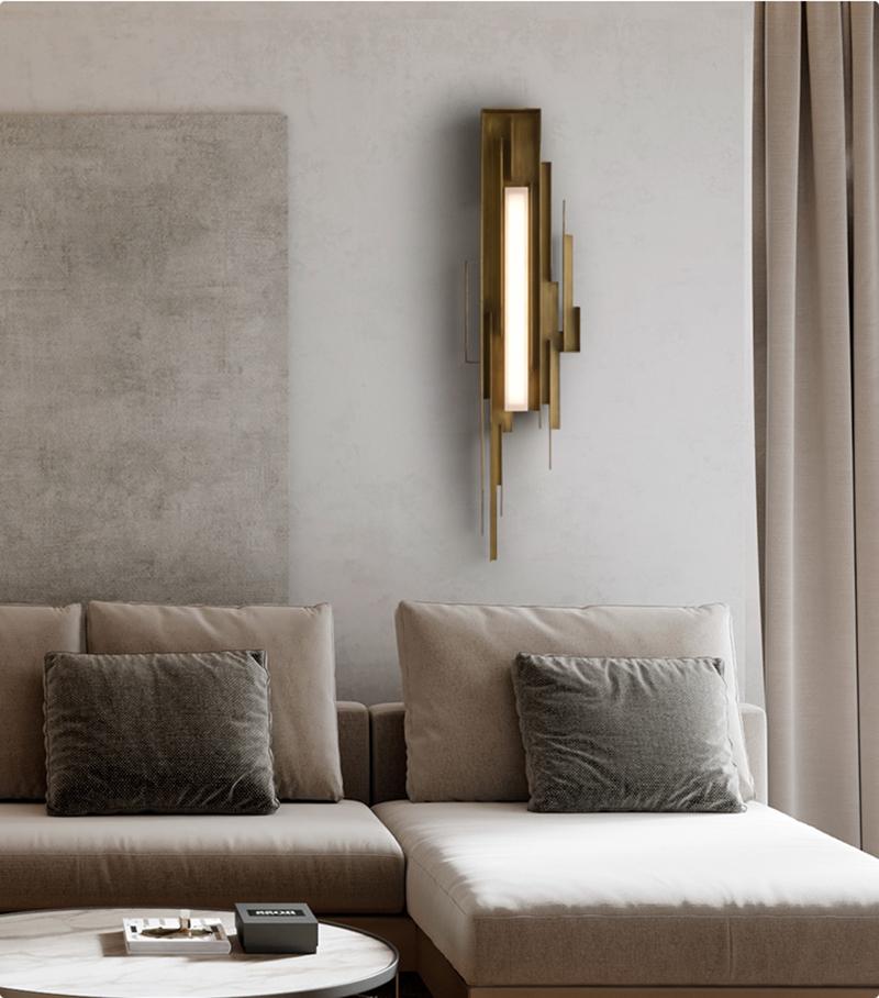 Metal Sculpted Sconce
