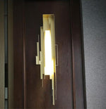 Metal Sculpted Sconce