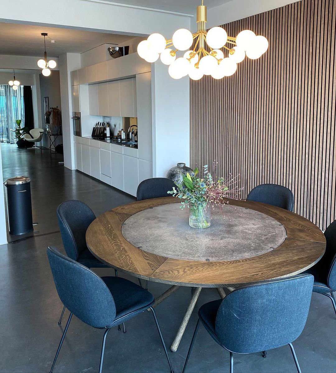 Apiales Chandeliers