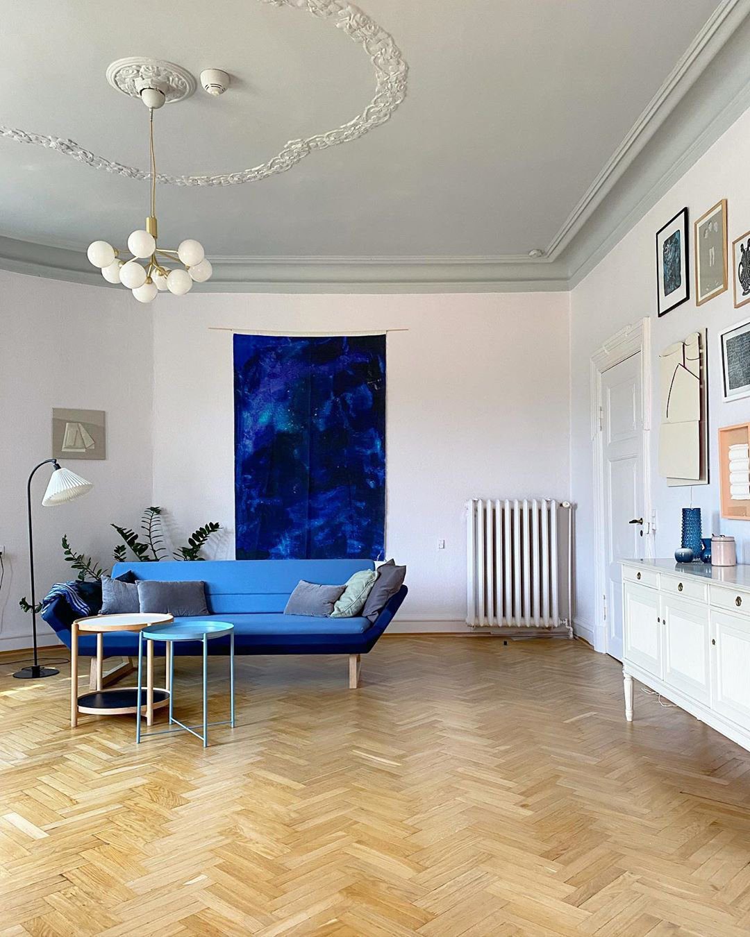 Apiales Chandeliers