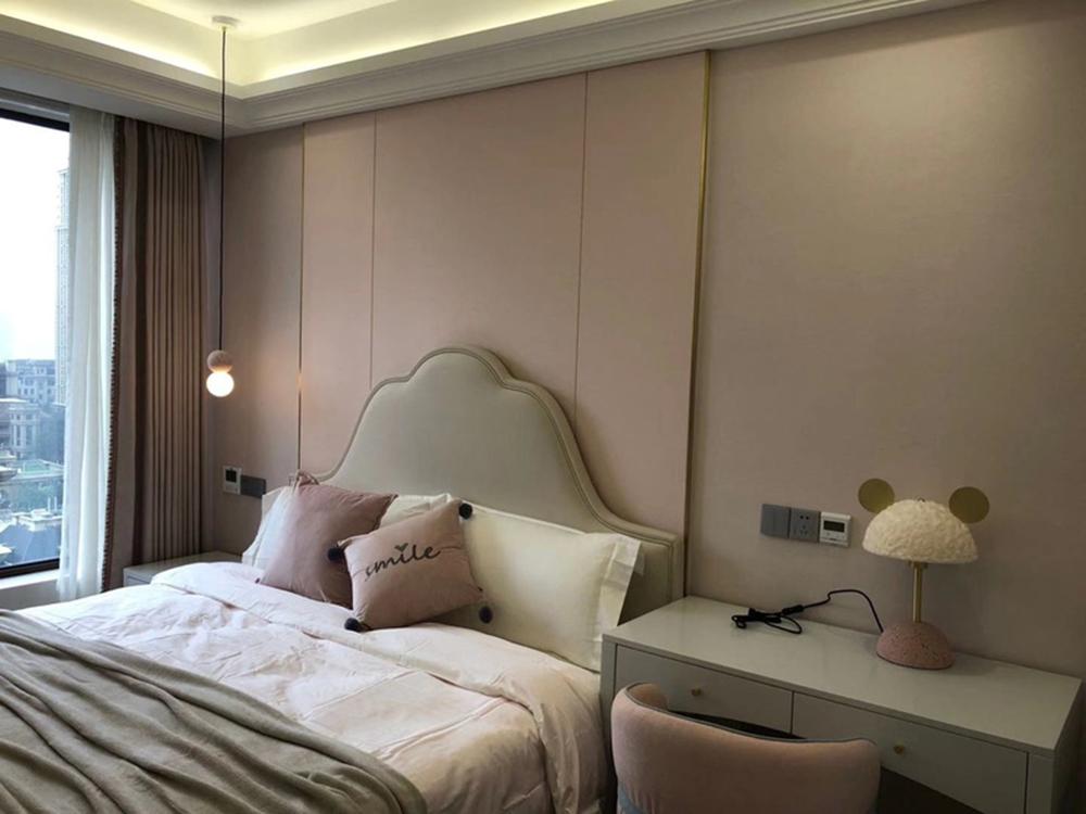 Minos Table Lamp