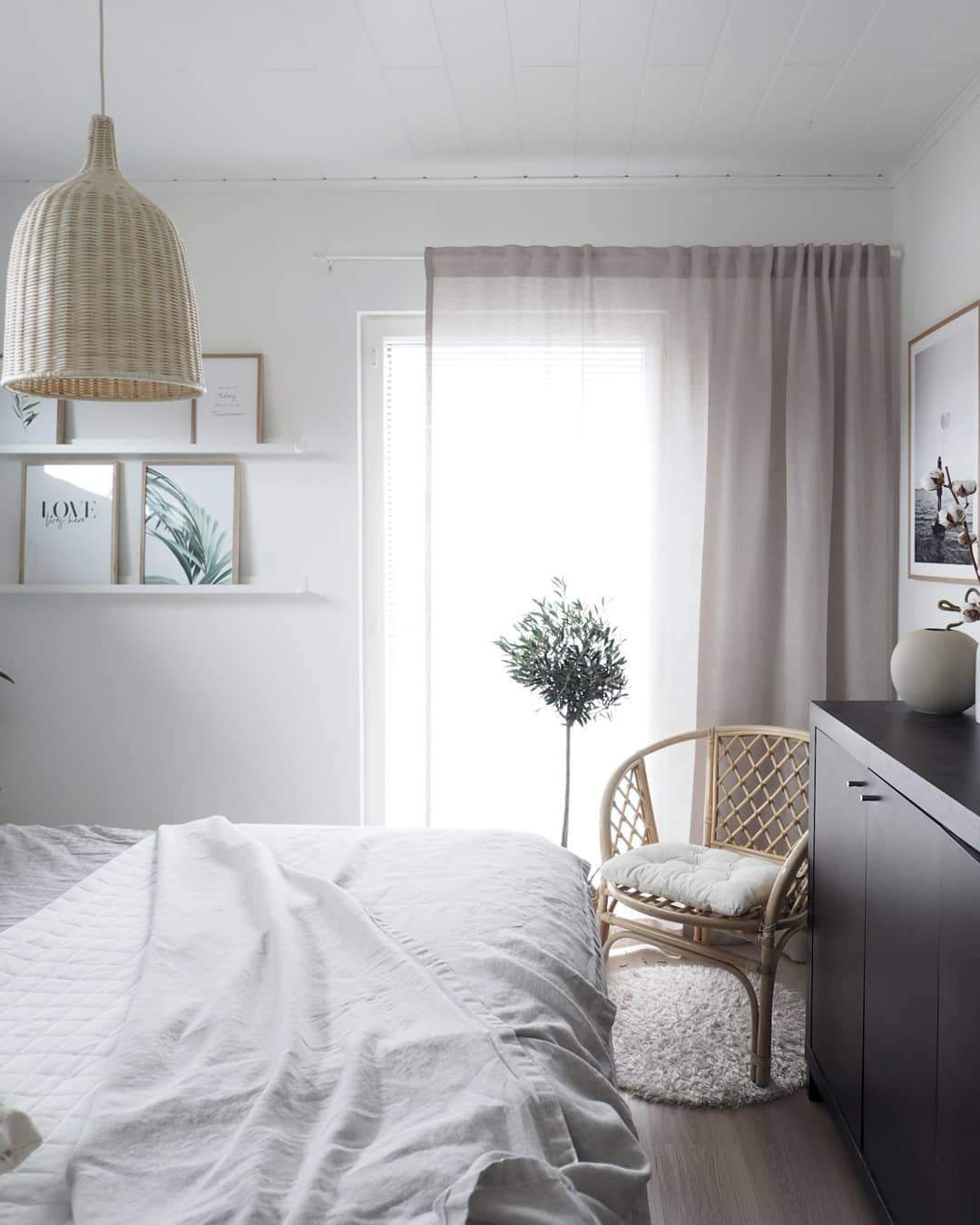 Rattan Pendant Light
