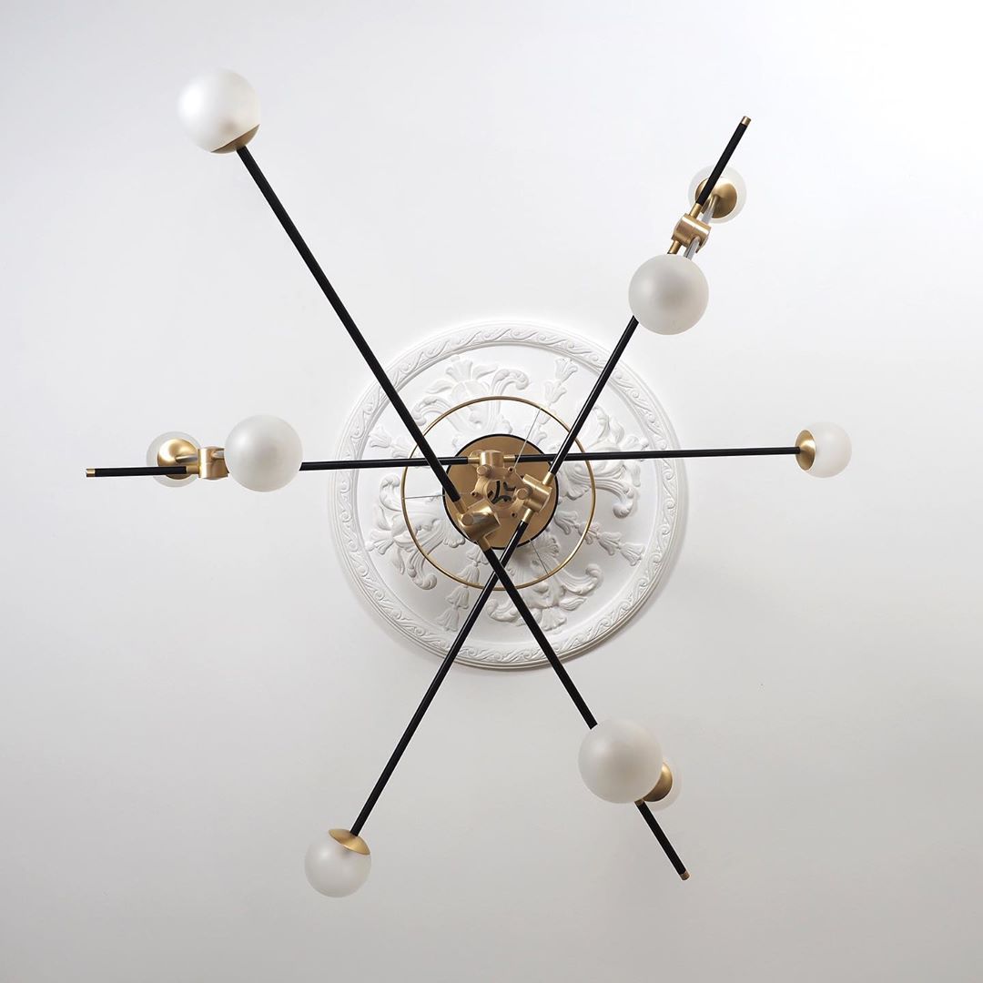 SI Chandelier