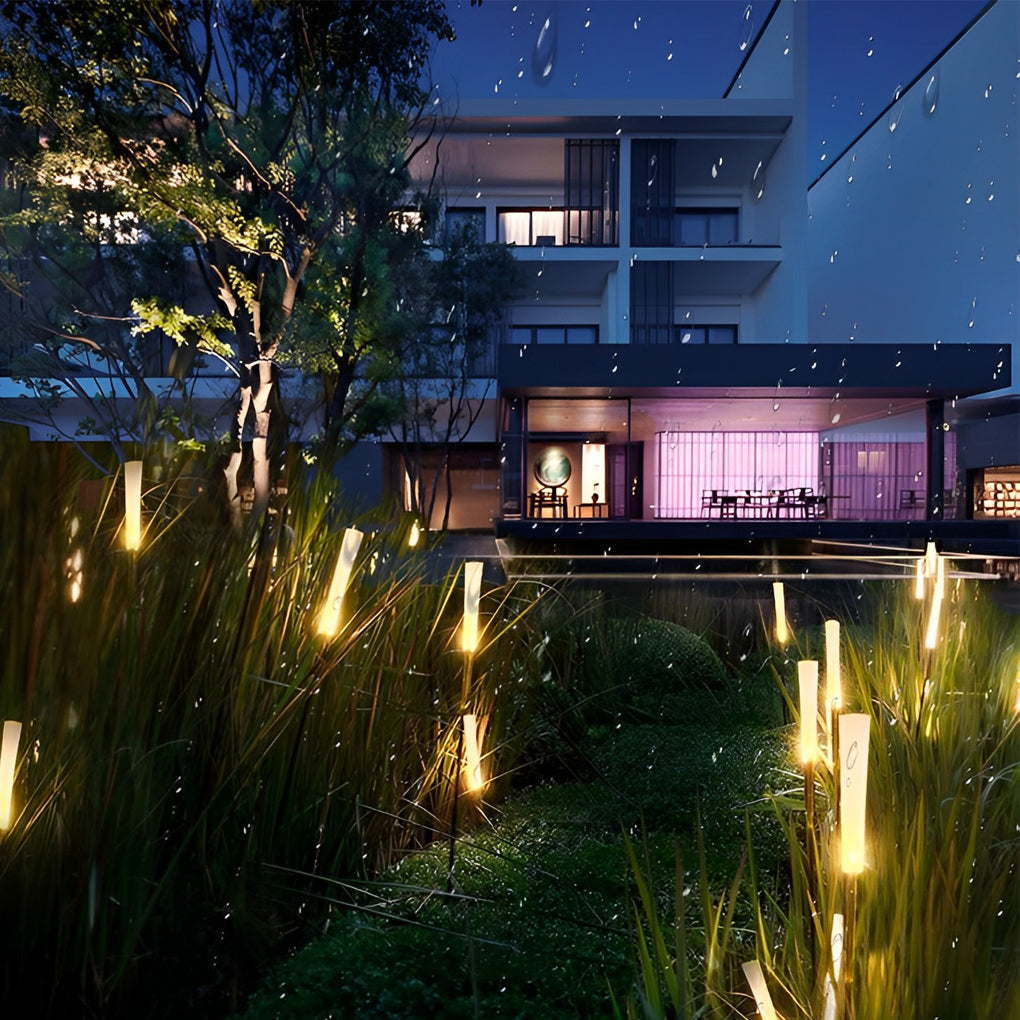 Reed Acrylic Landscape Light – Modern Outdoor Garden Path Lighting