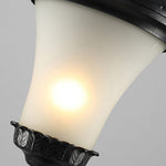 Retro Outdoor Post Light – Vintage High Pole Garden Lamp in Black