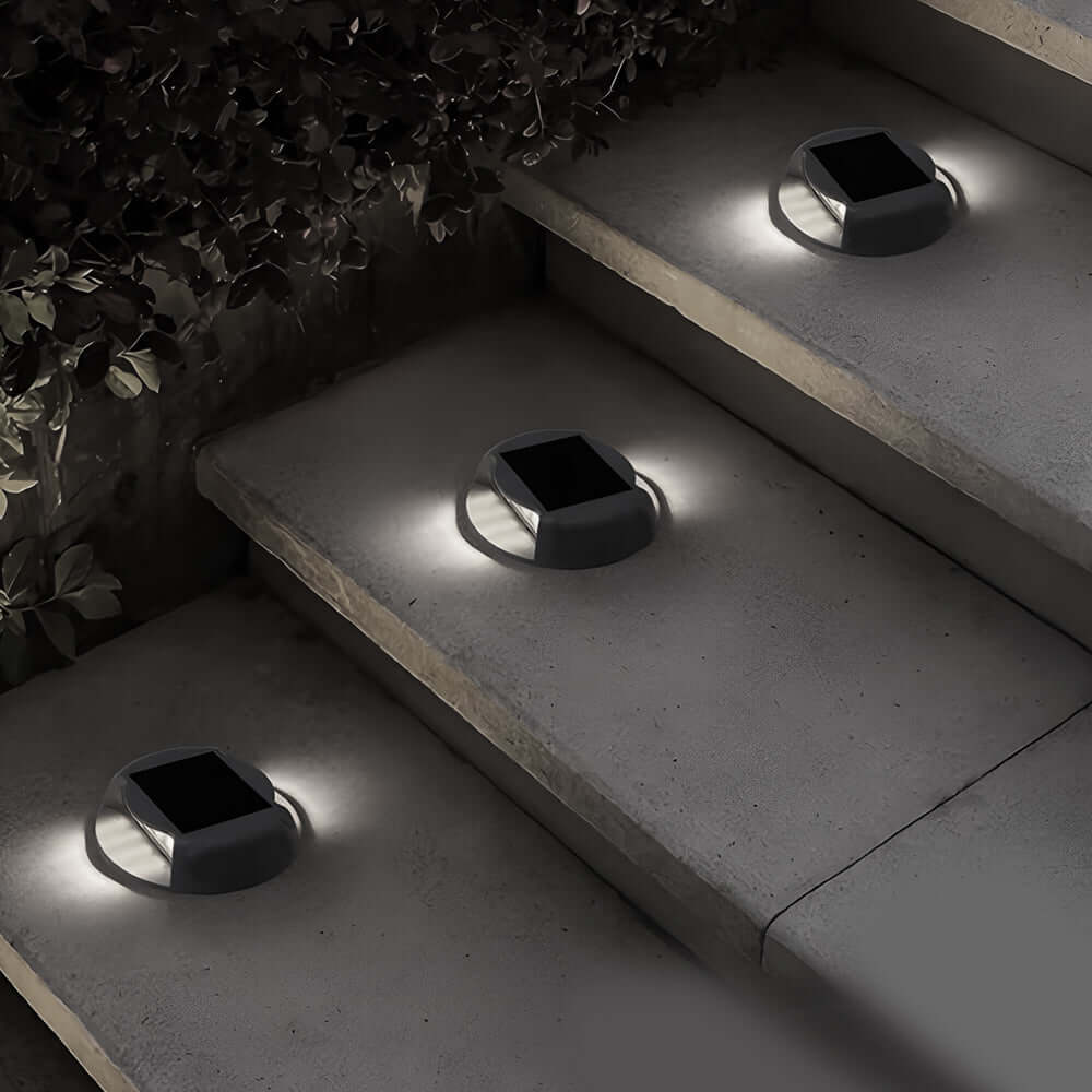 Modern Round Solar LED Step Light for Outdoor Deck and Stair Illumination