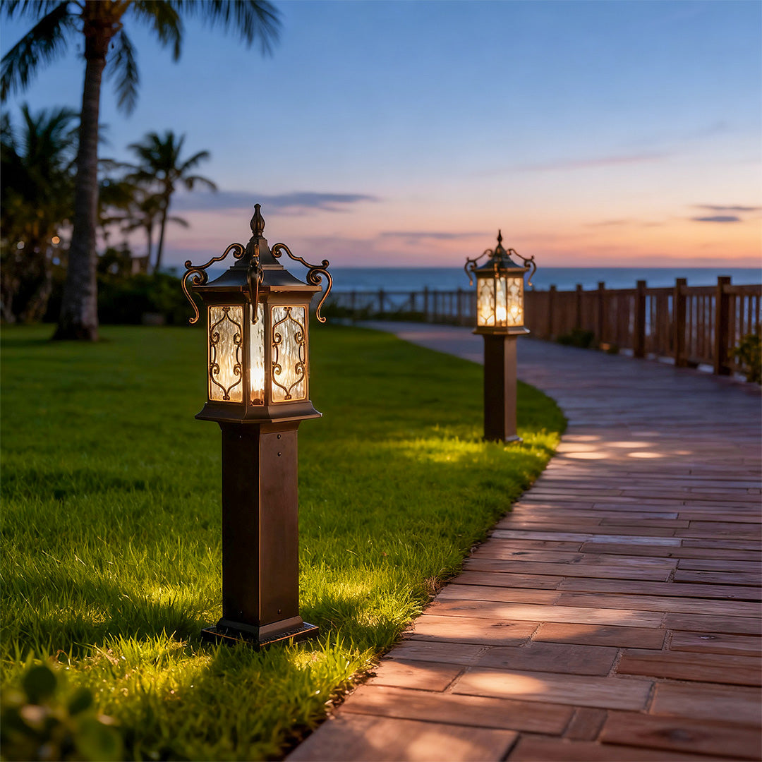 European-Style Waterproof Landscape Post Lights with Gilded Aluminum Frame