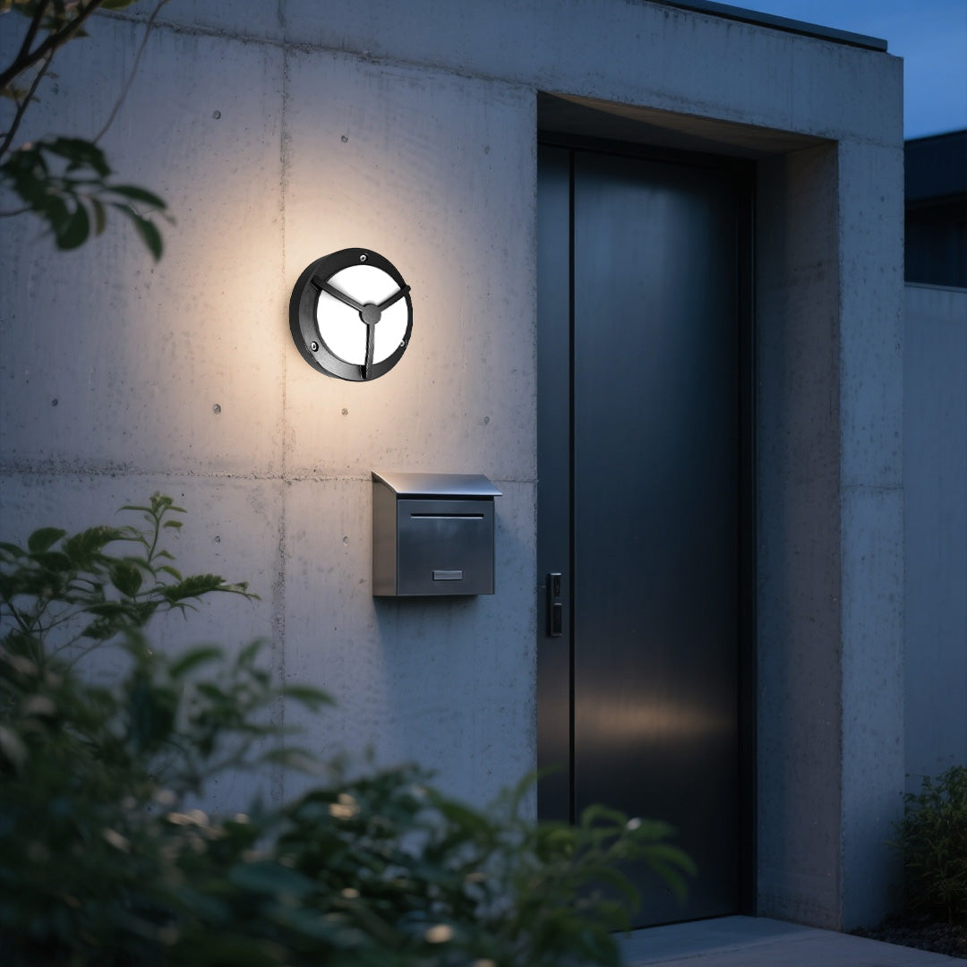 Minimalist Round Outdoor Wall Sconce with Trisection Design, IP65 Waterproof Aluminum LED Light