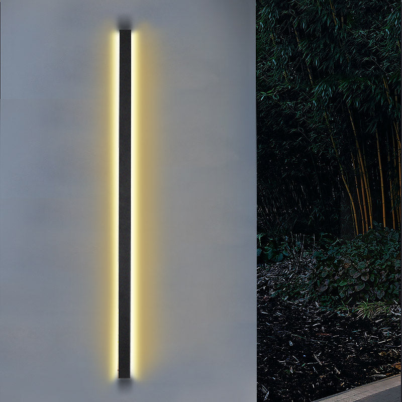 Modern Linear LED Outdoor Wall Light in Black
