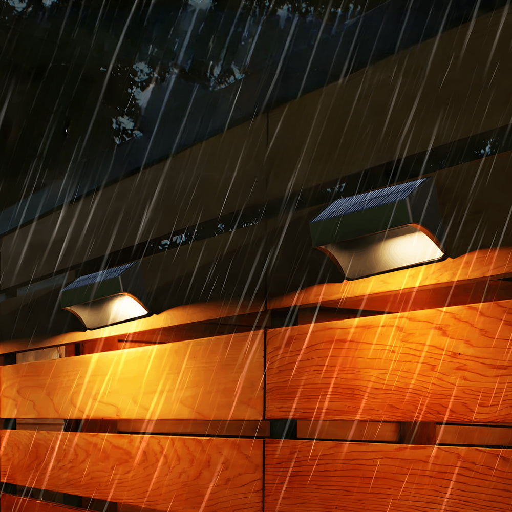 Minimalist Solar Outdoor Wall Sconce with Dusk-to-Dawn Sensor