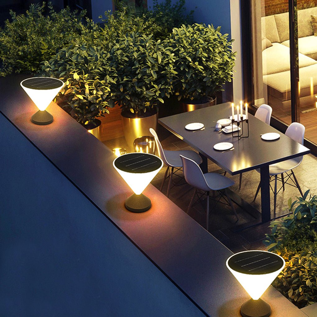 Solar Outdoor Waterproof Post Lights For Courtyard Landscape Decorative Lighting