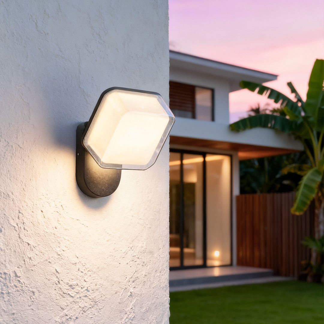 Swing Outdoor Wall Sconce in Black Aluminum with 360° Rotating Head
