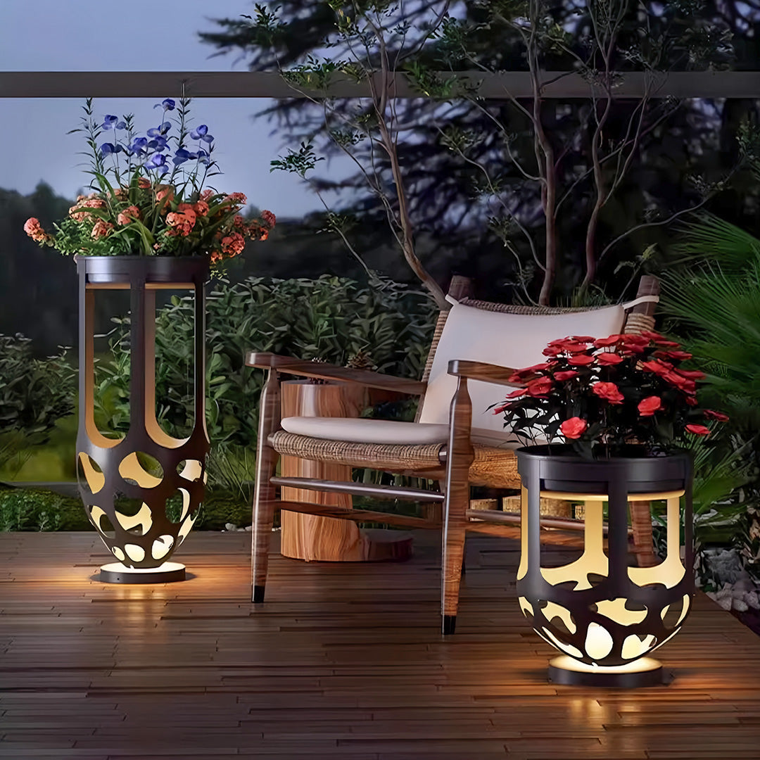 Lumière Planter: Architectural LED Outdoor Light Sculpture