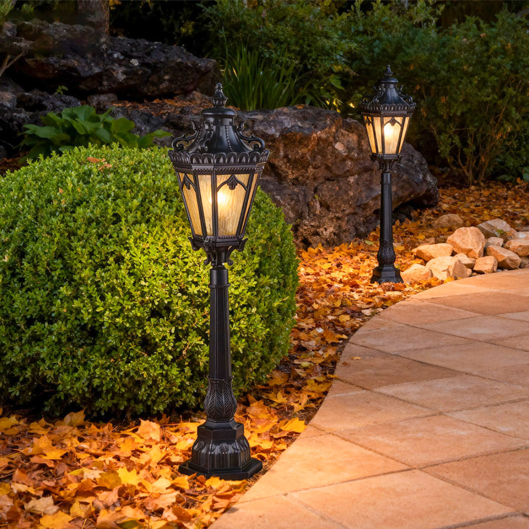 Aluminum Garden Bollard Light with Glass Shade for Pathways
