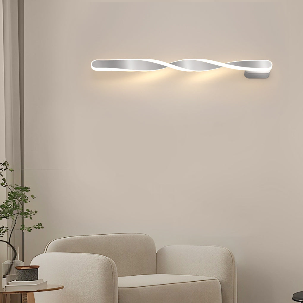 Twisted LED Wall Sconce | Modern Spiral Wall Light in Aluminum