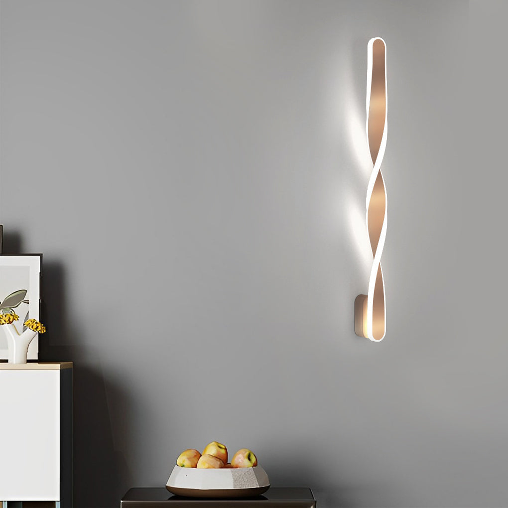 Twisted LED Wall Sconce | Modern Spiral Wall Light in Aluminum
