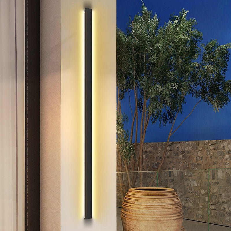 Modern Linear LED Outdoor Wall Light in Black