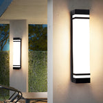Modern IP65 Waterproof LED Outdoor Wall Sconce in Matte Black