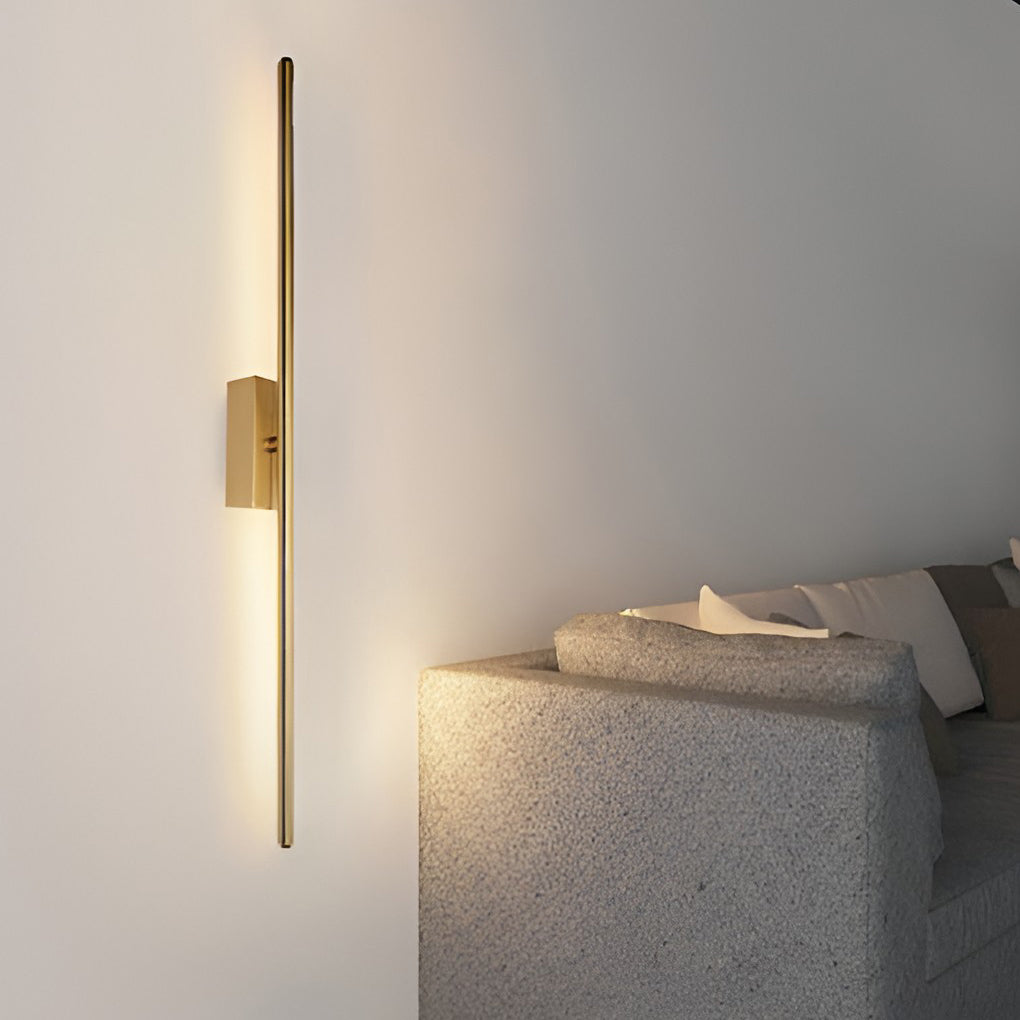 Modern Vertical LED Wall Sconce in Gold or Black