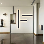 Modern Linear LED Wall Sconce in Black Aluminum with Clear Acrylic