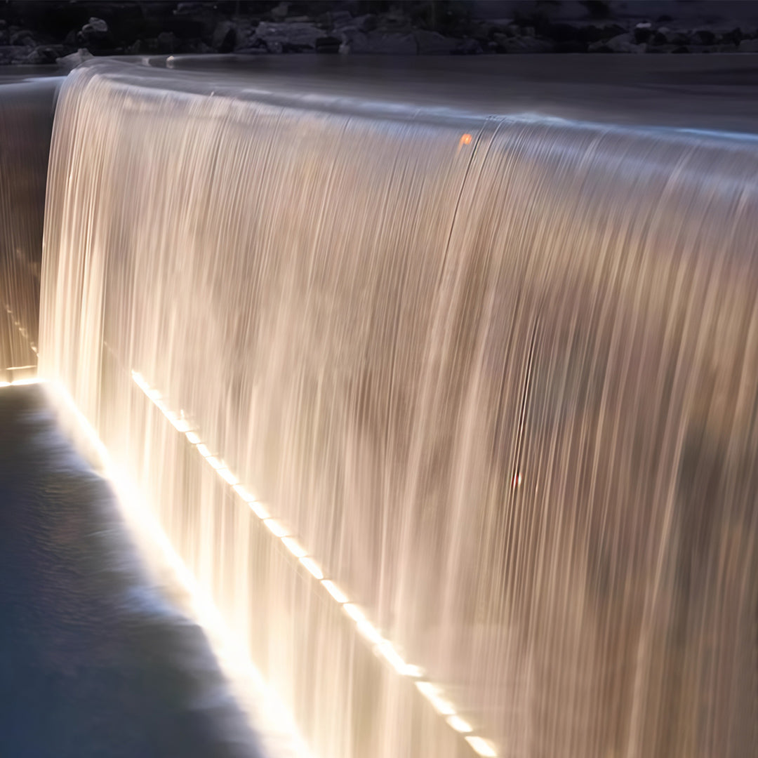 Linear LED Wall Washer for Water Features and Architectural Accents