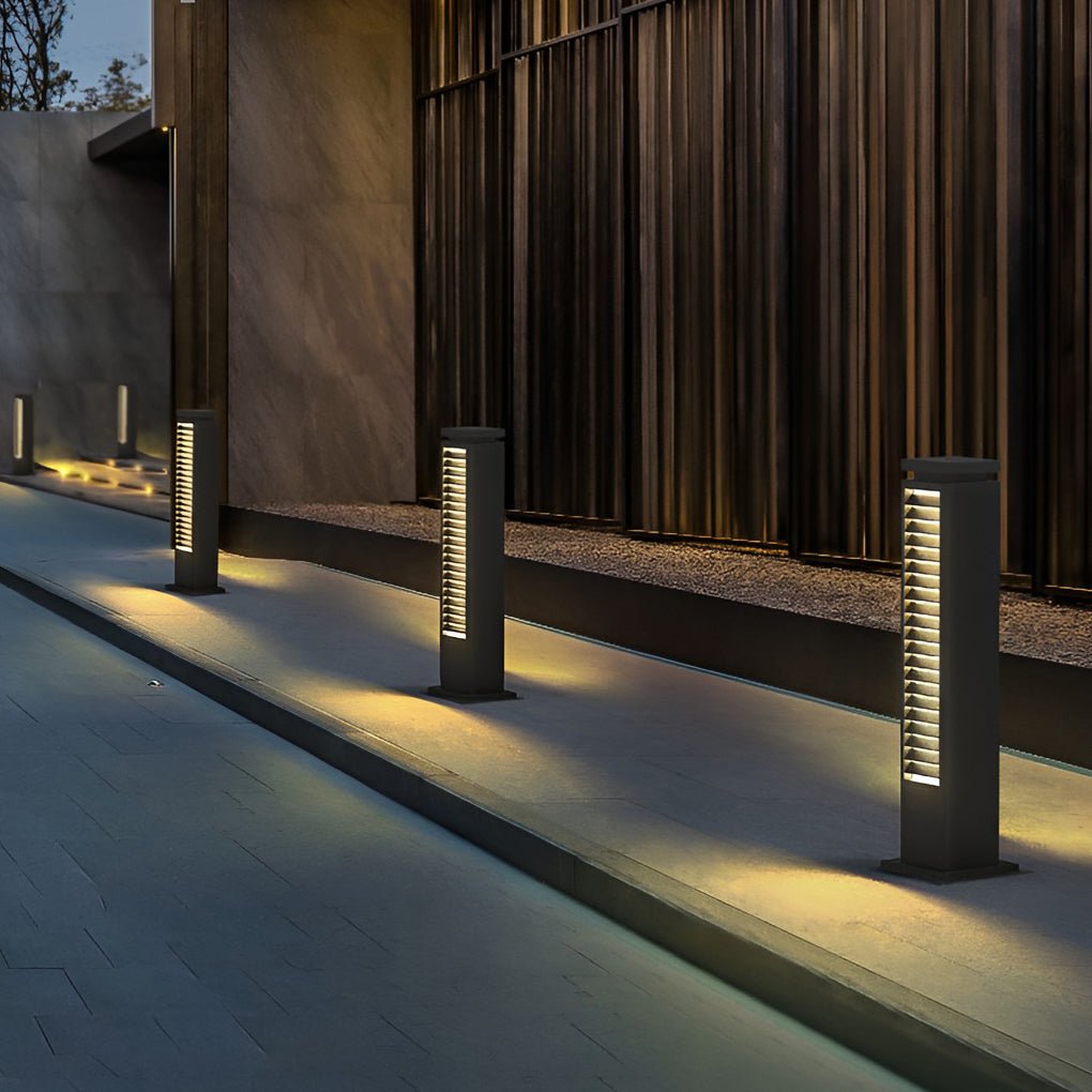 Streamlined Stainless Steel LED Bollard Light in Matte Black for Modern Landscapes
